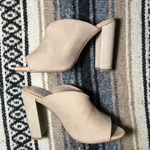 Steve Madden Open Toe Block Heel Mule (Taupe) - Picture 6 of 6